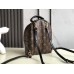 حقيبة الظهر الصغيرة Louis Vuitton M44873 Palm SPRINGS، مجلة الموضة