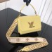 Louis Vuitton Twist közepes táska M22036 - Summer Twist MM Epi bőr kézitáskák