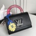 Louis Vuitton Twist MM Tas met plexiglas handvat M56112