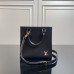 Louis Vuitton Petit Sac Plat Bag M58660 – Die perfekte Kombination