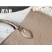 Louis Vuitton M44925 Bolso grande Onthego en relieve gris elefante