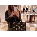 Louis Vuitton M45495 Bolso tote mediano OnTheGo con estampado negro