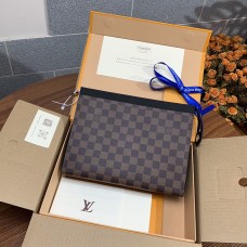 Louis Vuitton Monograma Eclipse Pochette Voyage Médio M41696