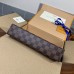 Louis Vuitton Monogram Eclipse Pochette Voyage Mediano M41696