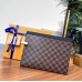 Клатч Louis Vuitton Monogram Eclipse Voyage Medium M41696