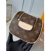 Tas Perlengkapan Mandi Besar Louis Vuitton M47528