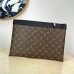 Louis Vuitton Pochette Apollo handbag M69411