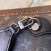 Tas Kopling Louis Vuitton Horizon - M45579