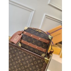 Louis Vuitton LVXNBA Handle Trunk handbag M45785