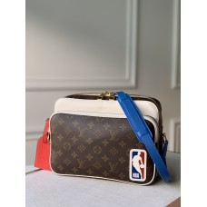 Tas Messenger NIL Koleksi NBA Louis Vuitton M85143