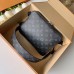 Bolsa mensageiro ao ar livre Louis Vuitton M30233