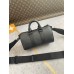 حقيبة وسادة جلدية كاملة من Louis Vuitton Keepall XS - Classic Black M80950