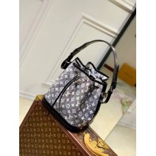 Сумка-мешок Louis Vuitton Petit Neo M21461 — идеальное сочетание