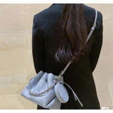 Louis Vuitton M21582 moška usnjena torbica Bella Mahina