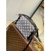 Louis Vuitton 2023 Cruise M21460 - جاكار مونوغرام مغسول بالرمل